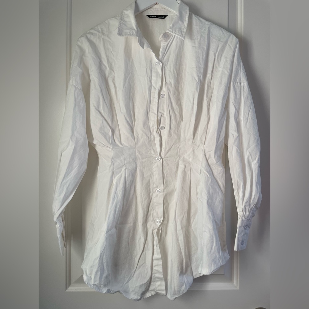 Cinched waist white button down